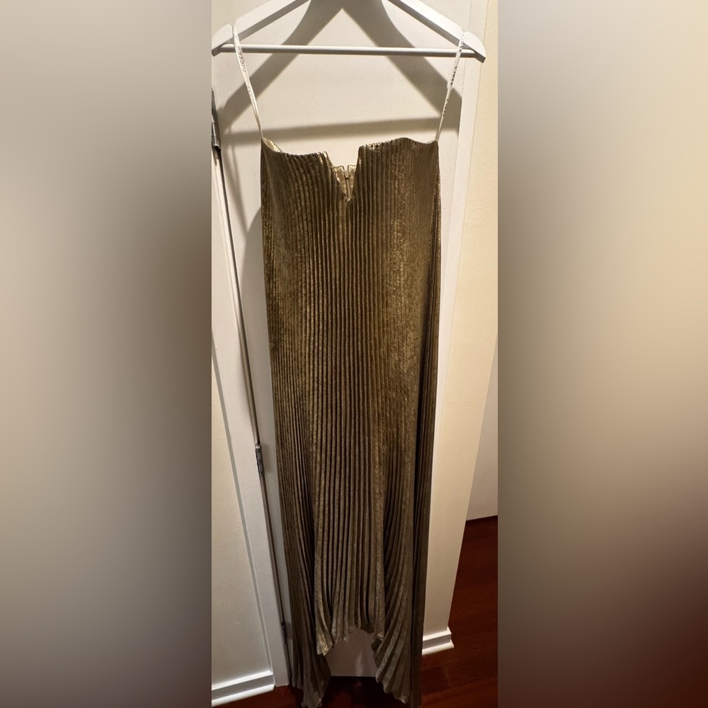 L’IDEE Strapless Metallic Pleated Evening Gown in Champagne - Picture 6 of 10